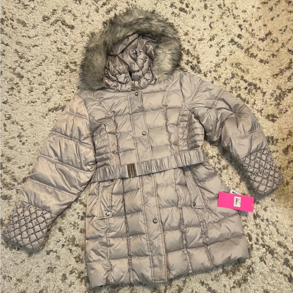 Betsey Johnson Women’s Silver Puffer Coat 2XL – Faux Fur Hood, Winter Jacket